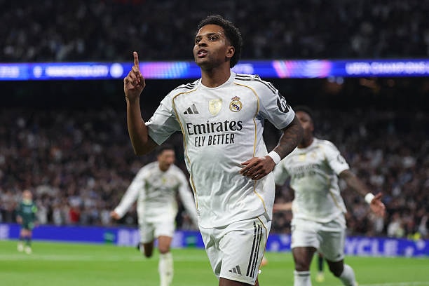 Rodrygo tỏa sáng.