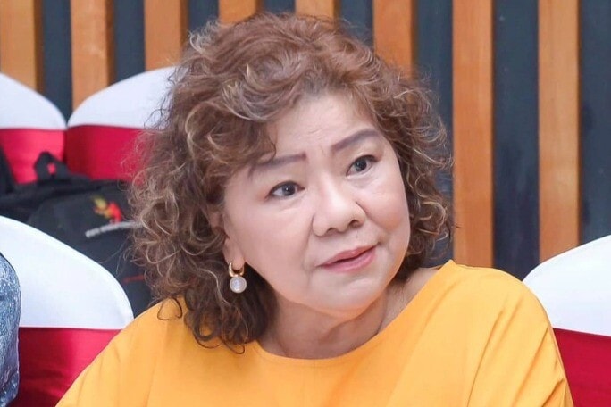 NSND Minh Hòa vẫn giữ được nét quý phái ở tuổi trung niên