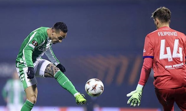 Antony ghi bàn trong trận đấu với Dinamo Zagreb.
