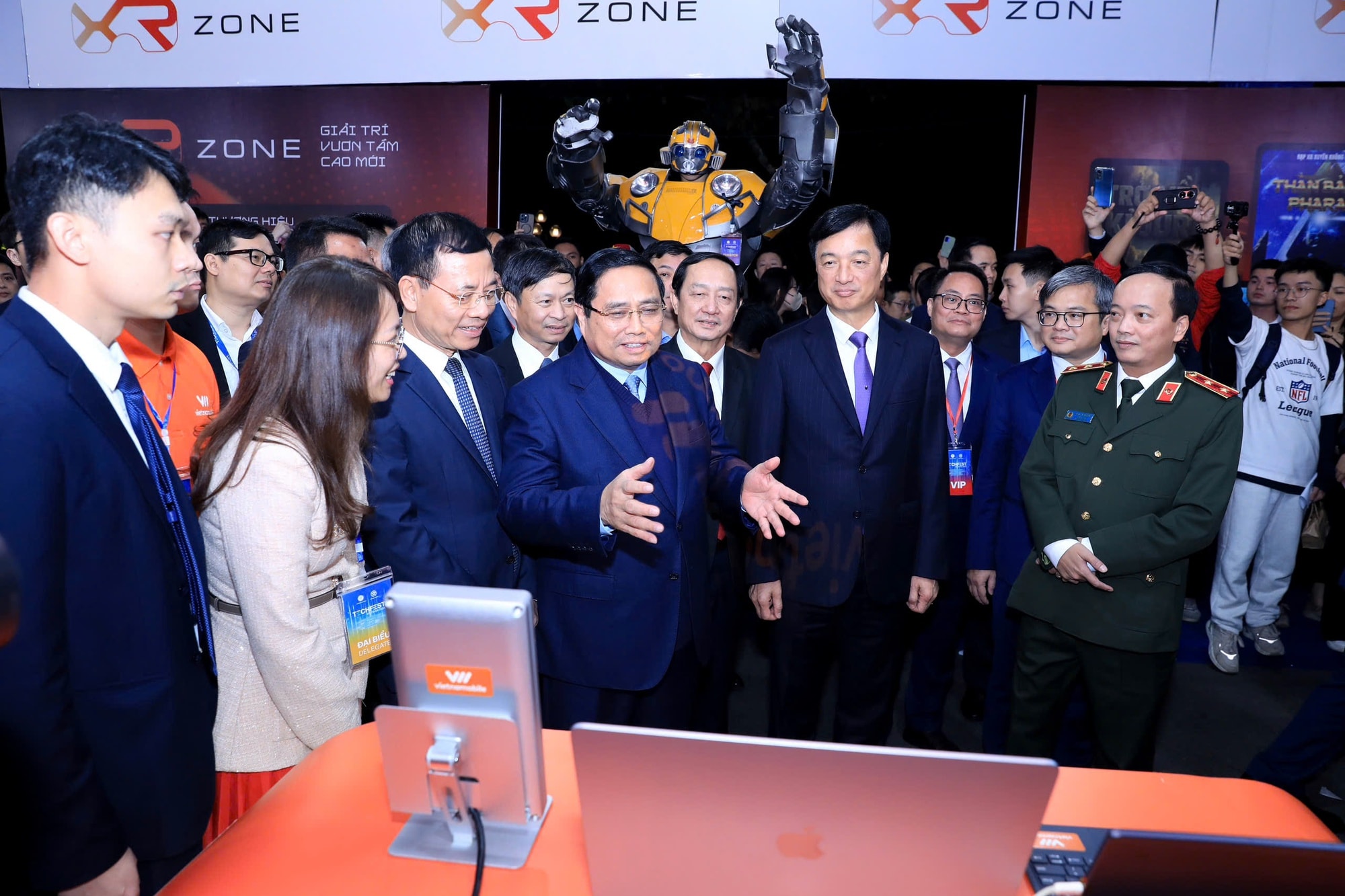 Thủ tướng: Phát triển năng lực công nghệ trong nước là con đường tất yếu- Ảnh 4.