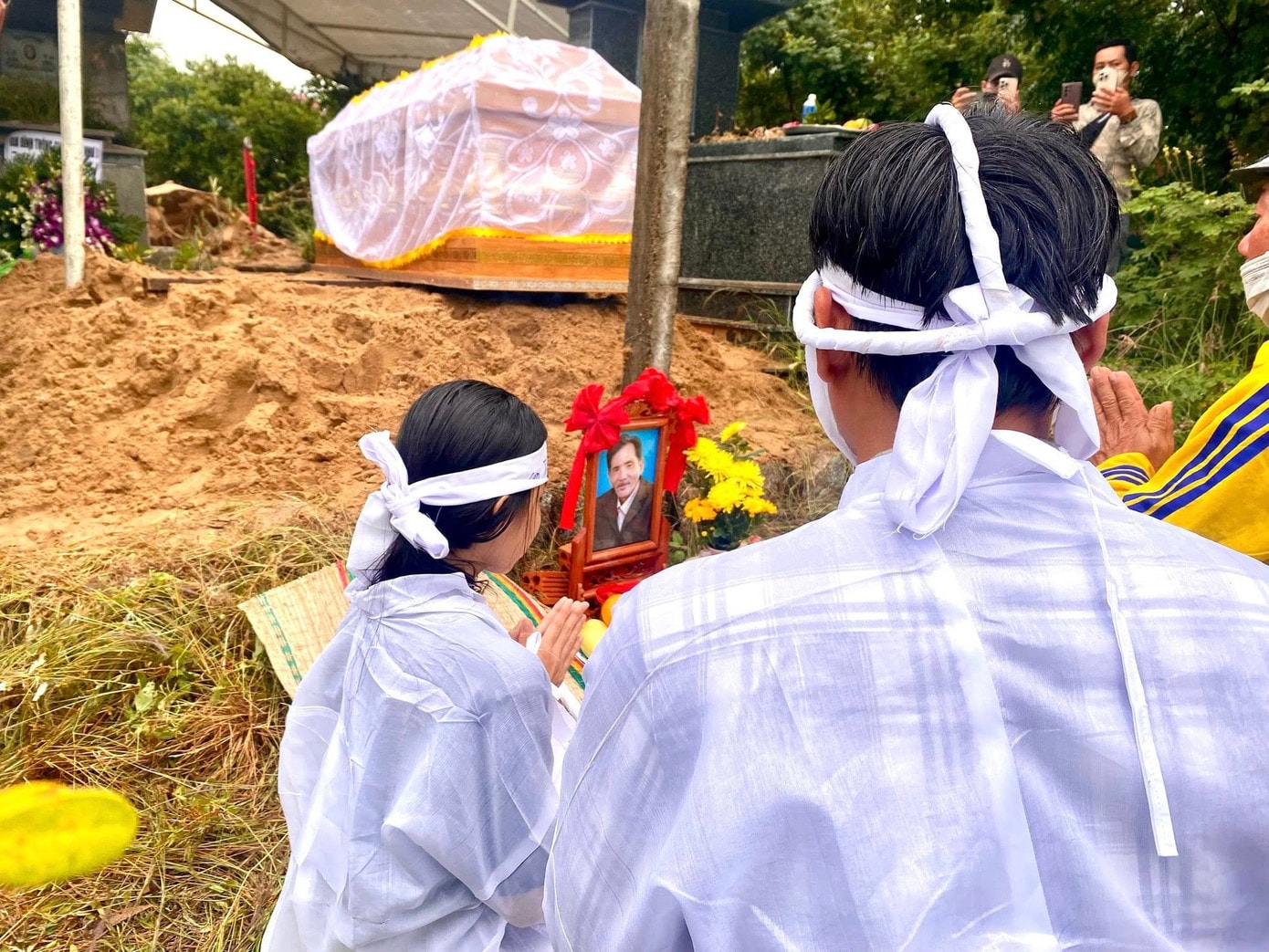 Gia đình nghệ sĩ Thương Tín cảnh báo- Ảnh 2.