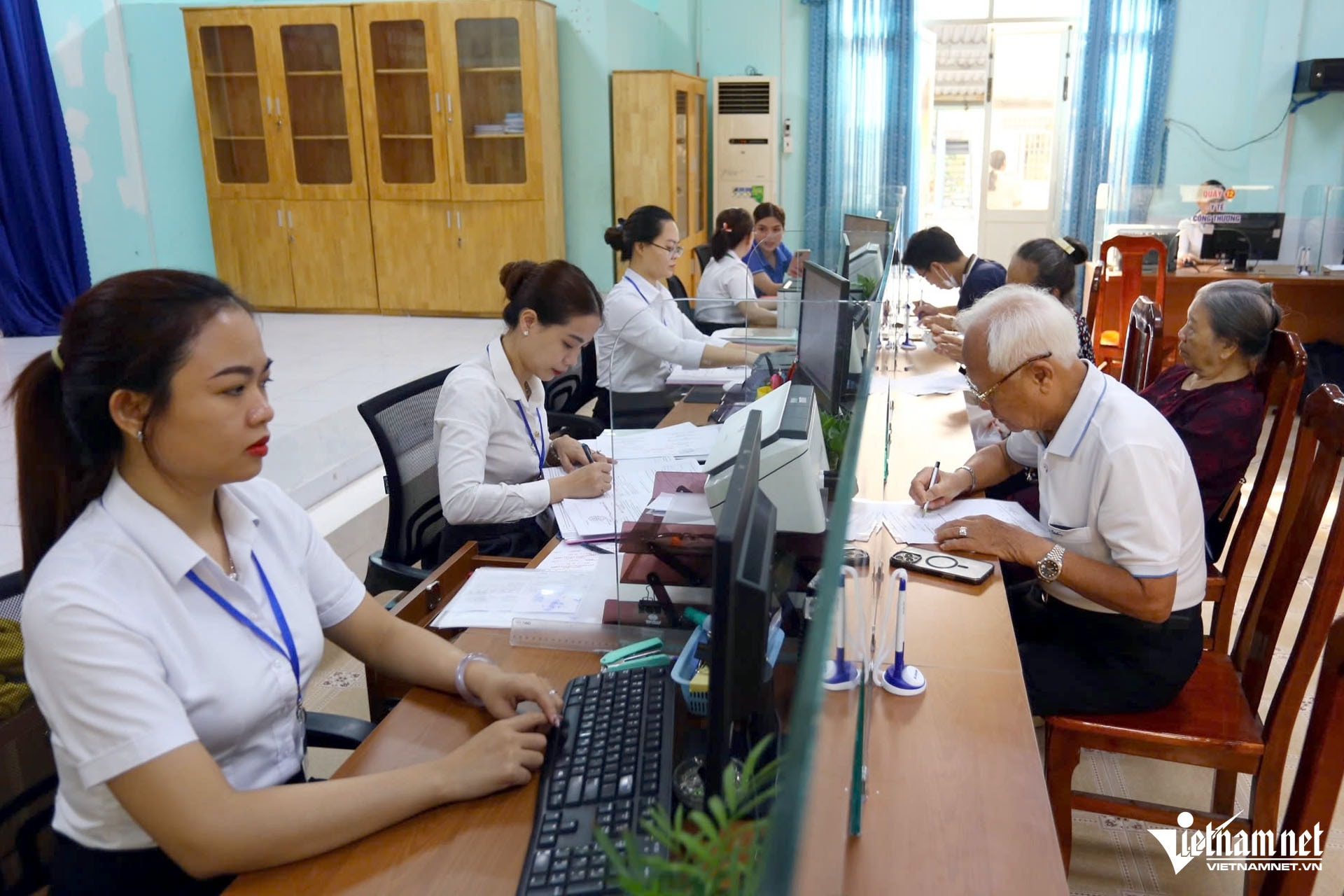 hành chính 1 hoàng anh.jpeg