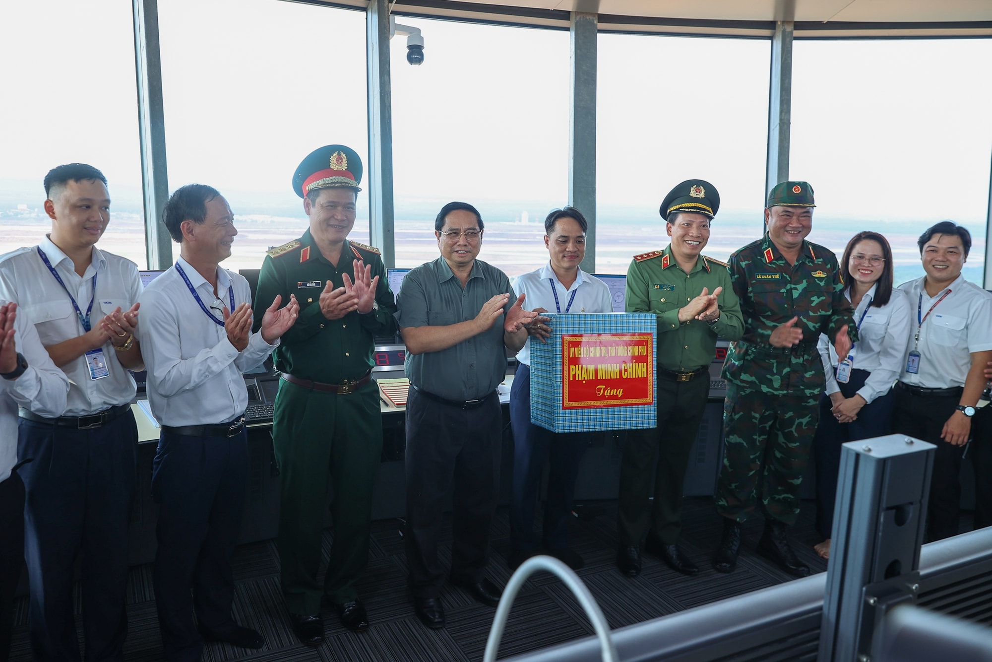 Thủ tướng: Sân bay Long Thành sẽ đón chuyến bay chính thức đầu tiên vào 19/12- Ảnh 9.