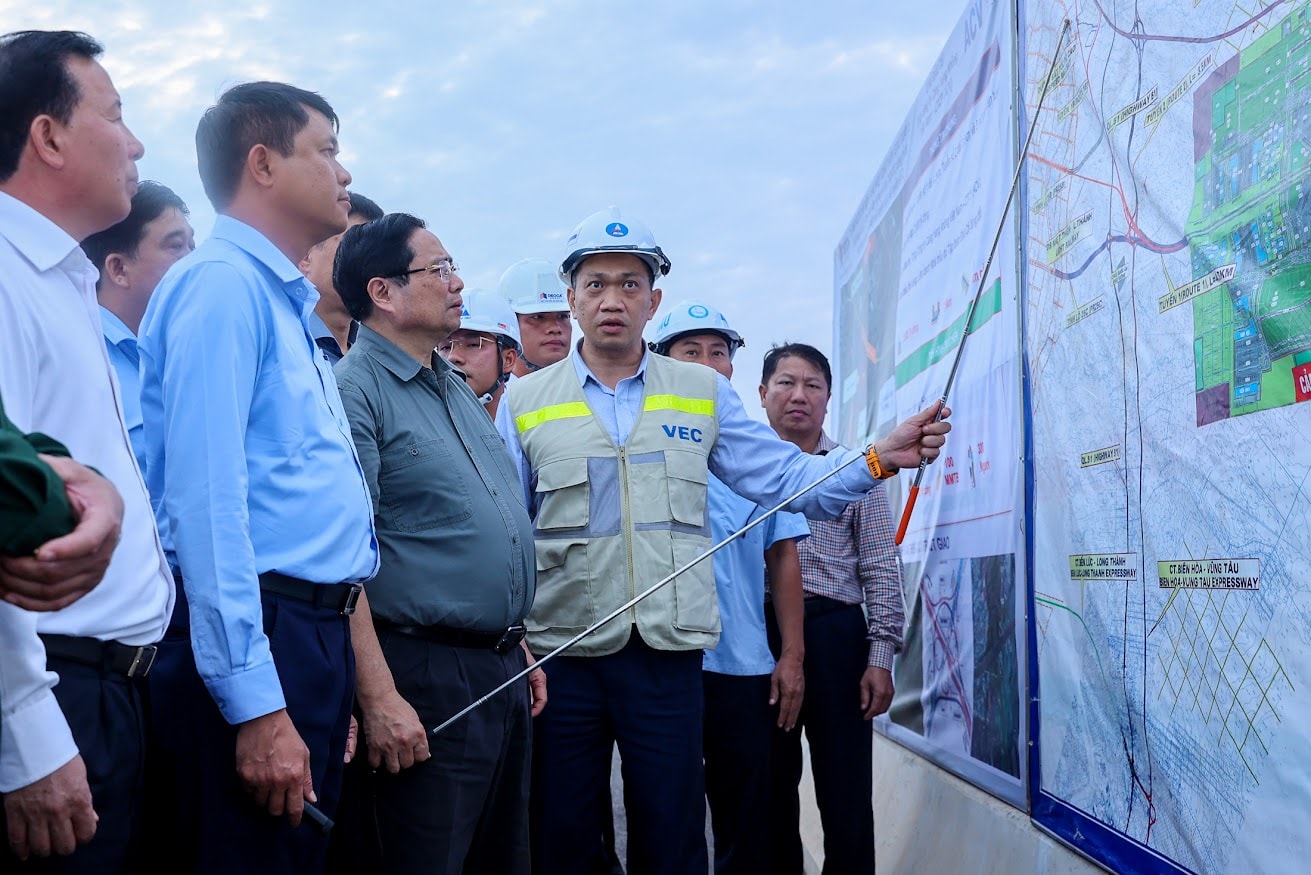 Thủ tướng: Sân bay Long Thành sẽ đón chuyến bay chính thức đầu tiên vào 19/12- Ảnh 13.