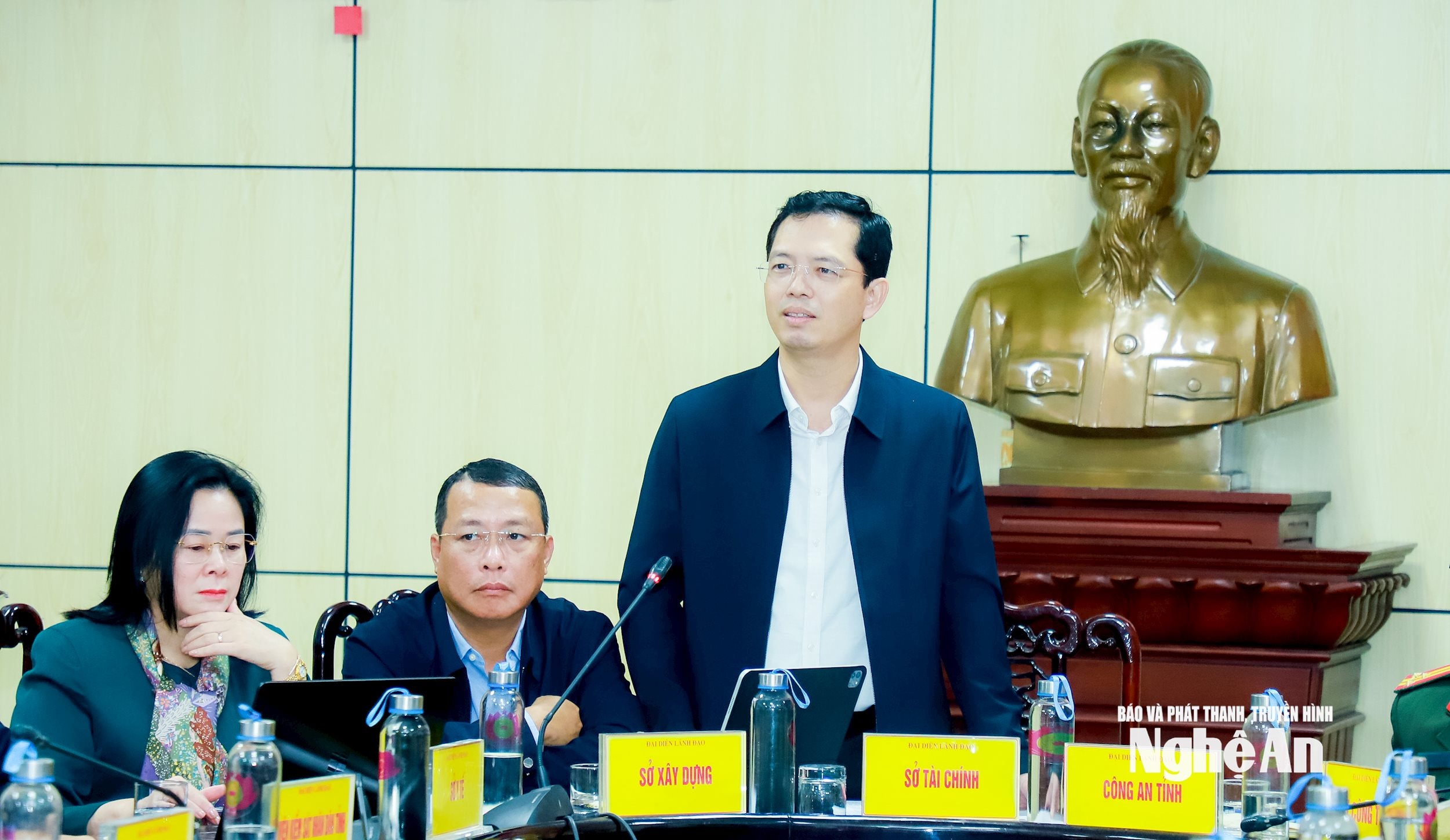 Đồng chí Trịnh Thanh Hải - Ủy viên Ban Chấp hành Đảng bộ, Giám đốc Sở Tài chính phát biểu tại phiên tiếp công dân. Ảnh: Thành Duy