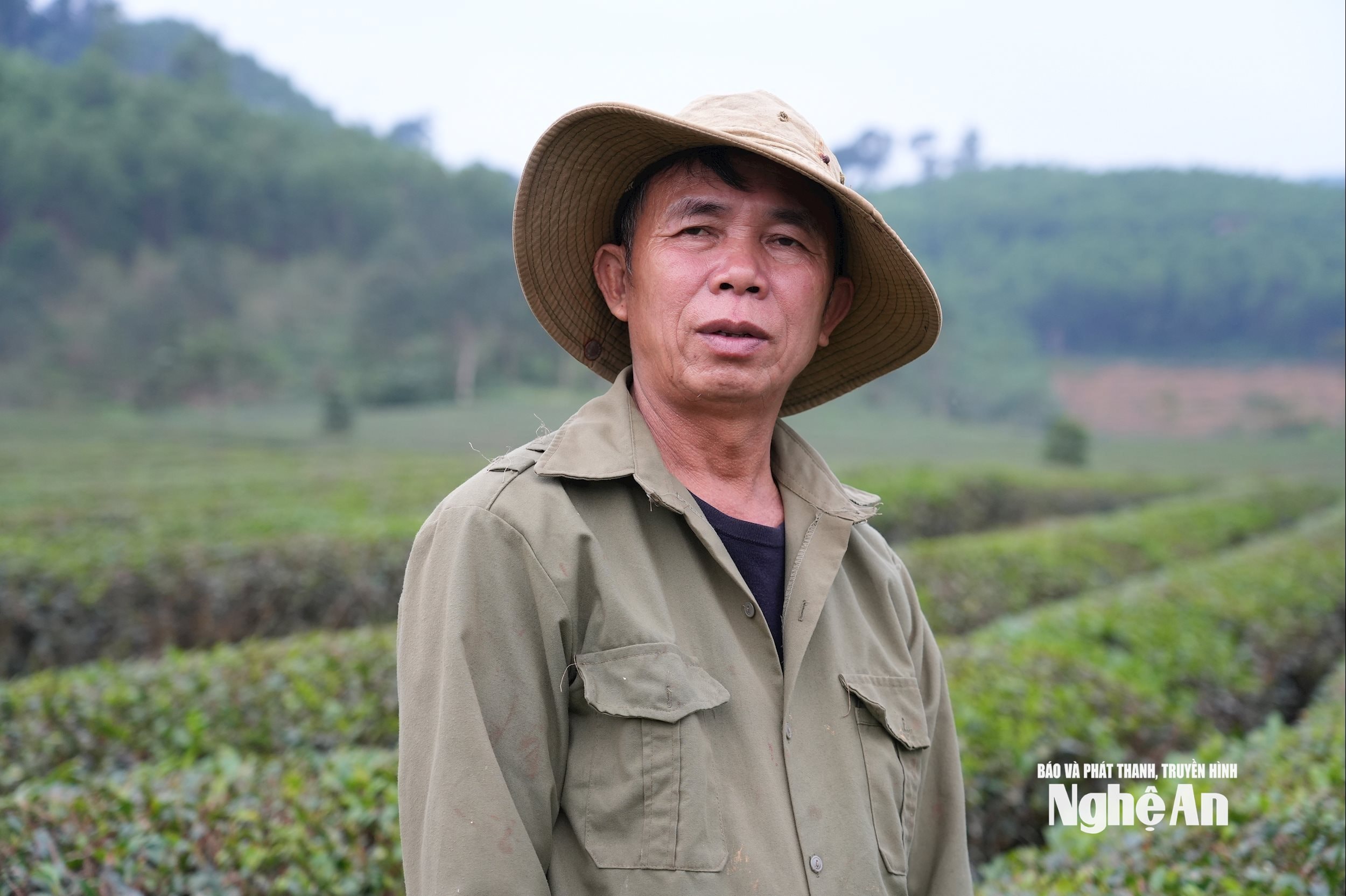 Anh Nguyễn Hữu Vân - đội viên Tổng đội TNXP 5 tại vùng Đượm. Ảnh Tiến Đông