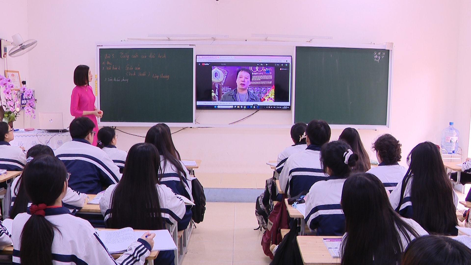 GIỜ HỌC MÔN NGỮ VĂN