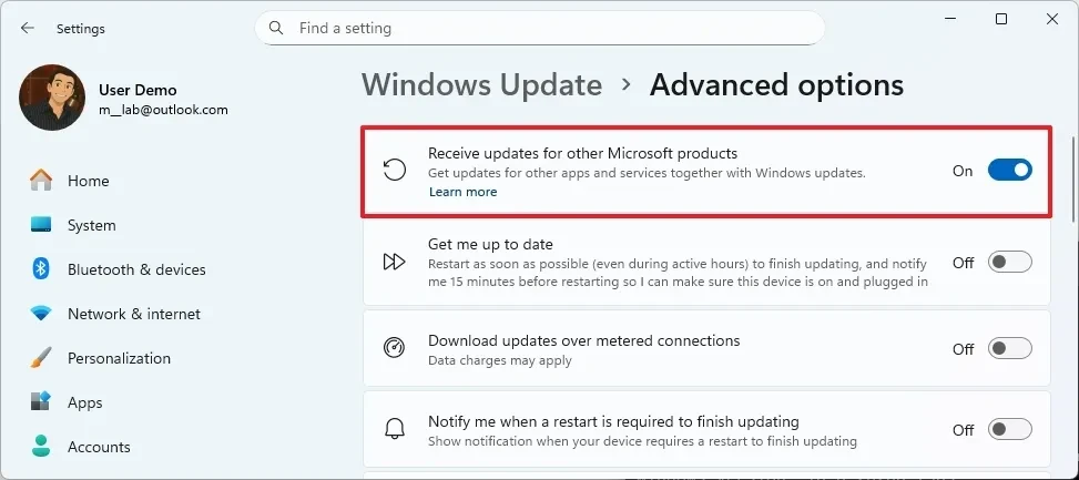 Tùy chọn 'Receive updates for other Microsoft products' trong cài đặt Windows Update