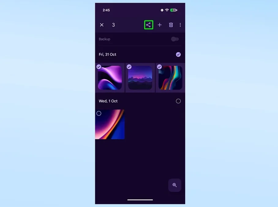 Chọn tùy chọn Quick Share từ bảng chia sẻ trên Pixel 10.