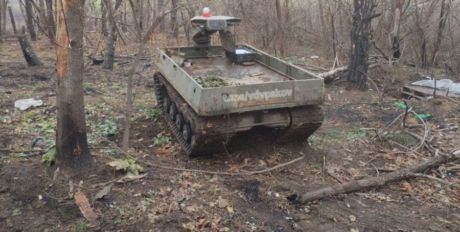 Robot Omych được mô tả có thể vừa tấn công vừa vận tải