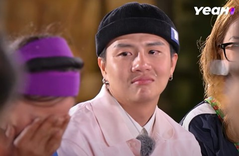 Duy Khánh từng bật khóc khi chia tay gia đình chị Vàng Thị Thông