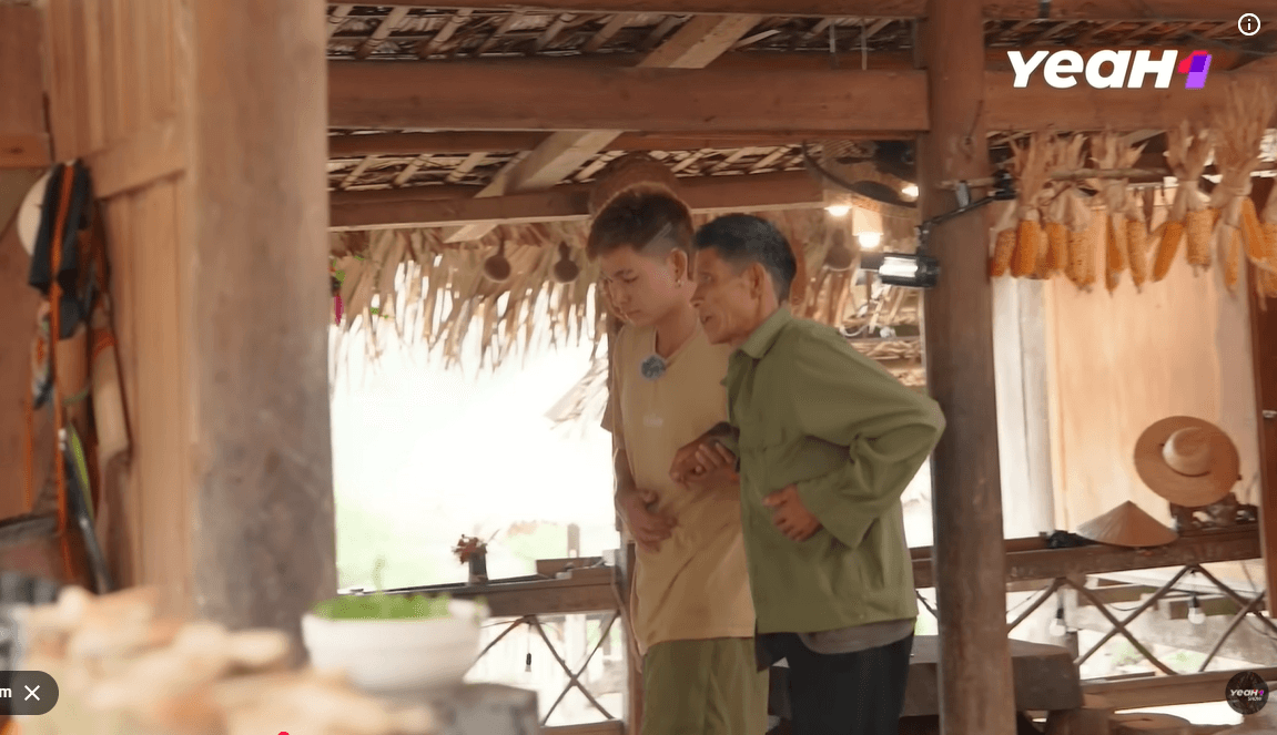 Jun Phạm thể hiện rõ sự lo lắng dành cho bố chồng chị Thông