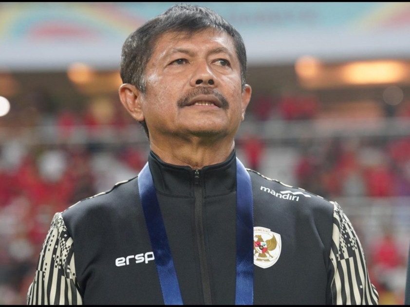 Tuyển Indonesia chính thức chia tay HLV Indra Sjafri sau SEA Games