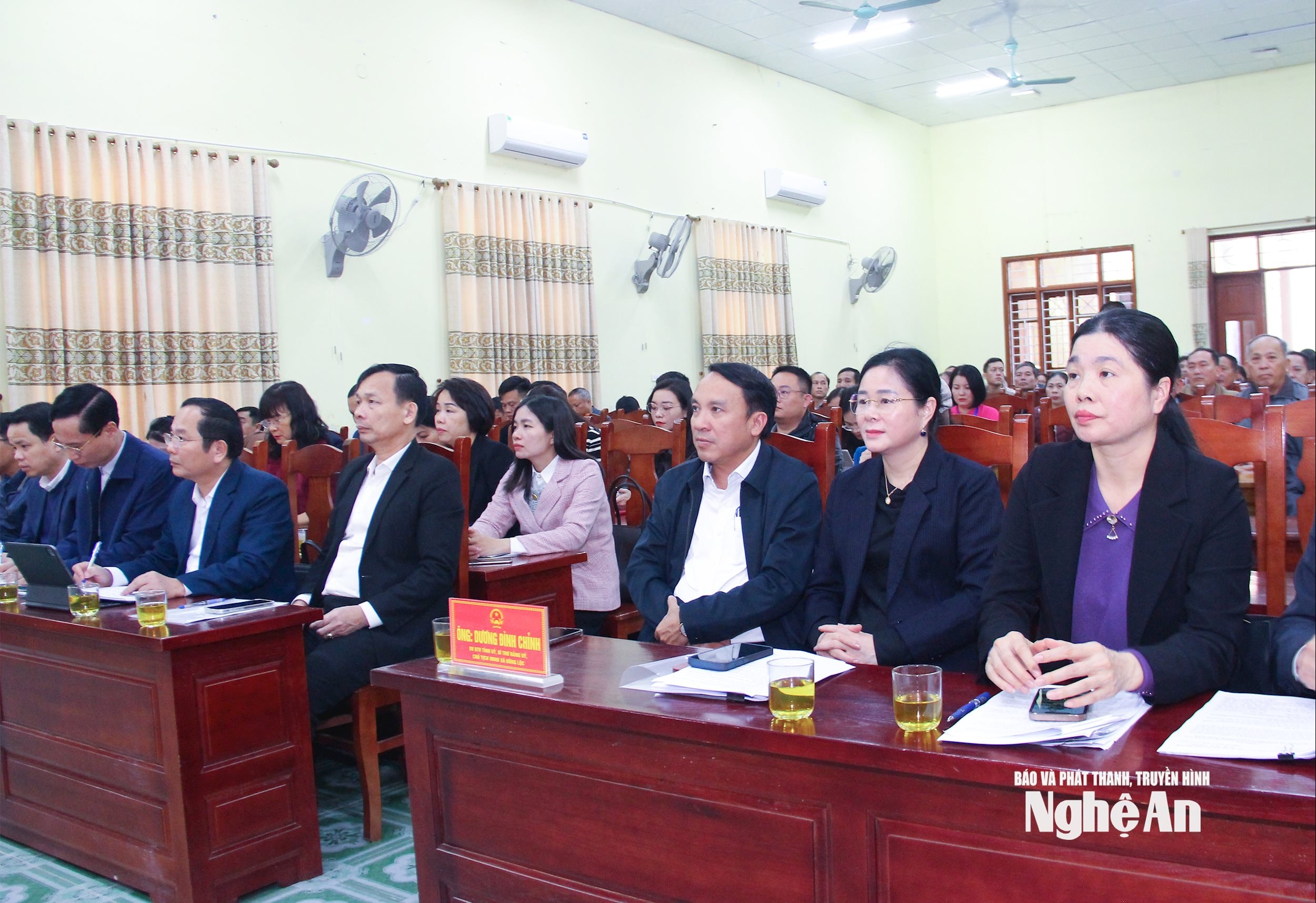  Đại biểu HĐND tỉnh và lãnh đạo các sở, ngành, địa phương