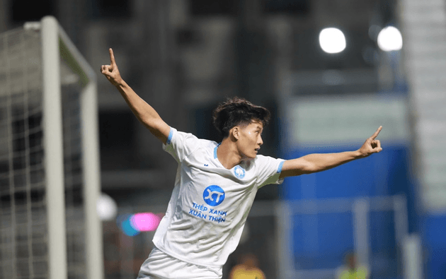 Ngọc Sơn nâng tỷ số lên 3-0.