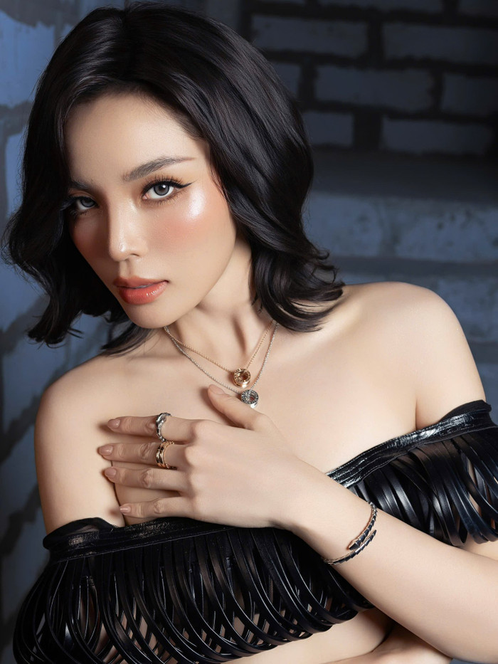 Kỳ Duyên từng gây xôn xao khi khoe visual tươi trẻ với bộ váy táo bạo. Ảnh: IGNV
