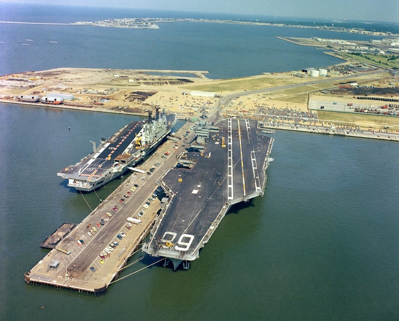 USS Nimitz tham gia các chiến dịch trên biển