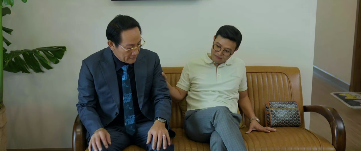 Thái Sơn tái xuất với màn môi giới bất động sản ở tập 9 Gia đình trái dấu - Ảnh 9.