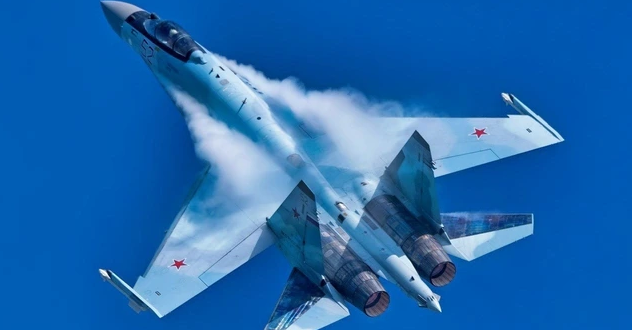 Su-35 tham gia phối hợp hỏa lực với các lực lượng khác
