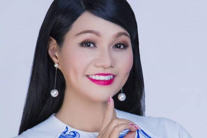Nghệ sĩ Nhân dân Bạch Tuyết.