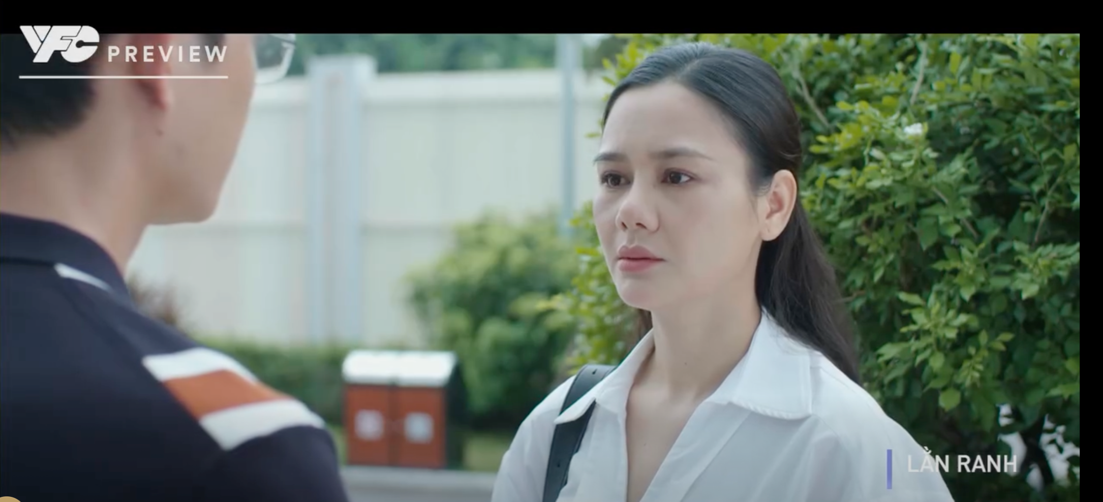 Khắc gây áp lực lên Nguyệt trong tập 35 phim Lằn ranh.