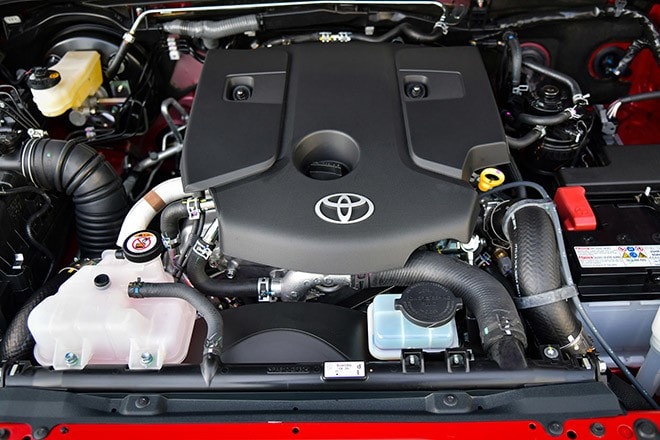 Động cơ dầu 2.8L trên phiên bản cao cấp nhất của Toyota Fortuner.