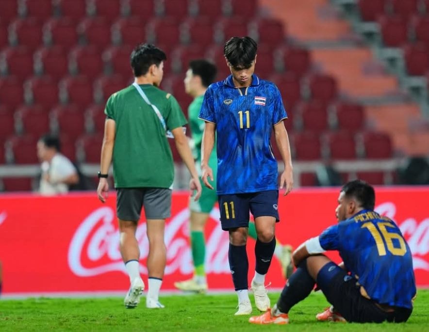 Dẫn trước đến 2 bàn, Thái Lan vẫn nhận thất bại chung cuộc.