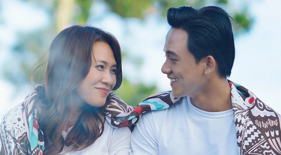 Cả hai từng hợp tác trong MV Đừng hỏi em và phim Chị trợ lý của anh