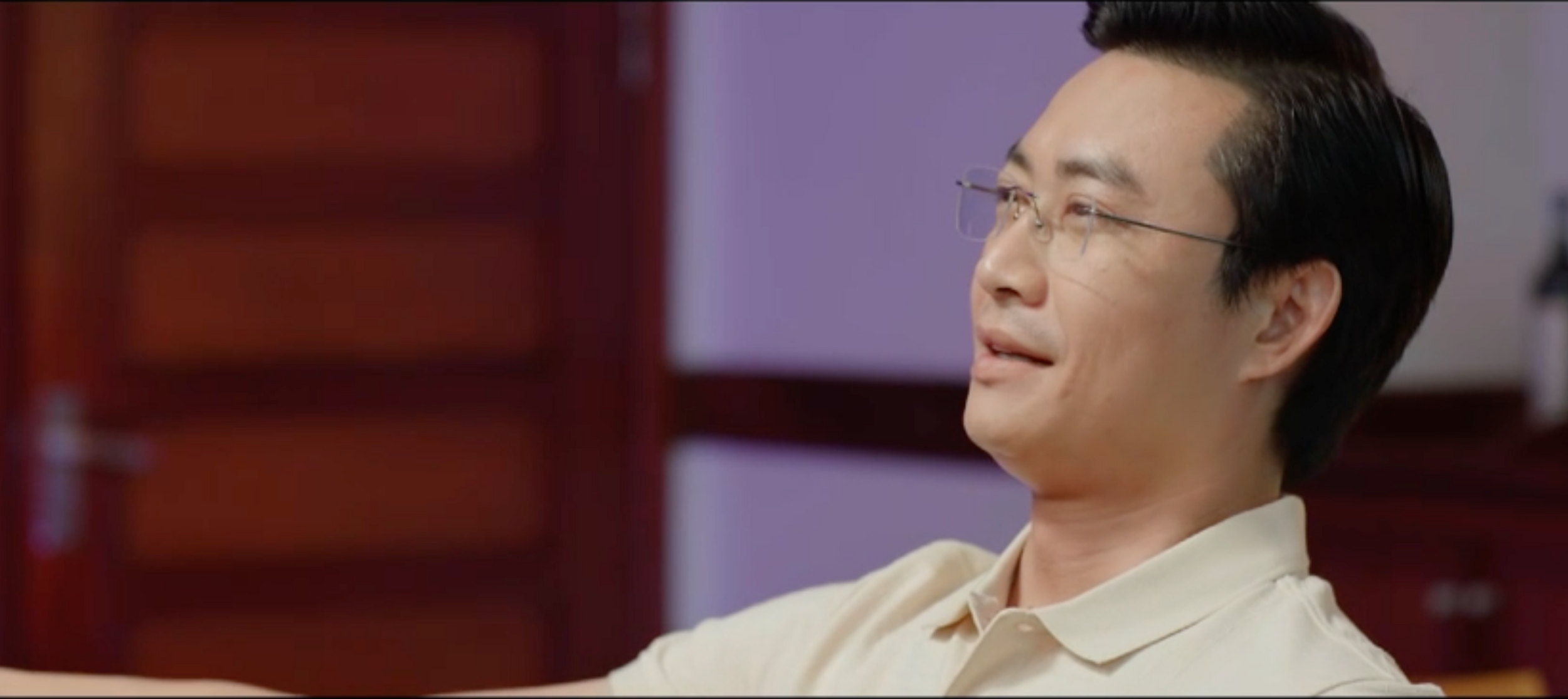 Cuộc trò chuyện giữa Khắc và Mỹ Trinh