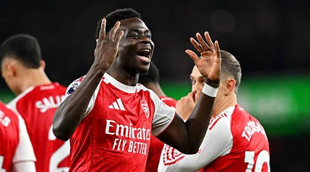 Bukayo Saka trong màu áo Arsenal.