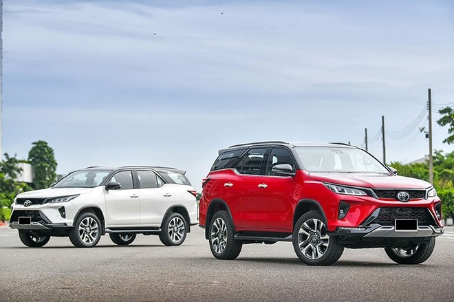 Toyota Fortuner 2025 phiên bản máy dầu có giá khởi điểm từ 1,055 tỷ đồng.