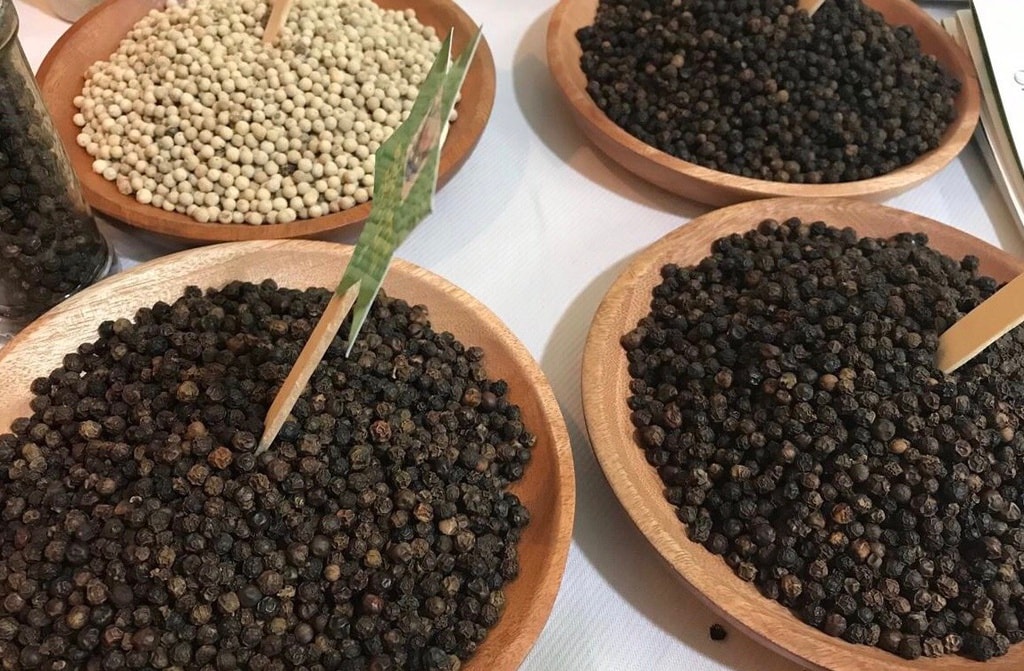 Dự báo giá tiêu ngày 21/12: Trong nước ổn định