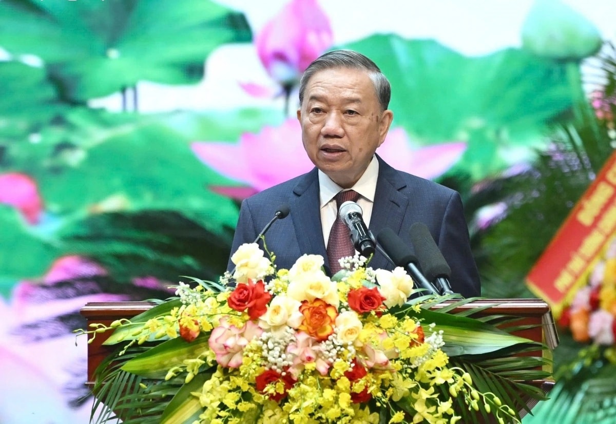 QUÂN ĐỘI NHÂN DÂN VỮNG BƯỚC DƯỚI CỜ ĐẢNG QUANG VINH- Ảnh 1.