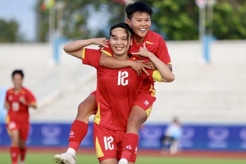 Hai tiền đạo Bích Thùy và Hải Yến là những nhân tố nổi bật trong hành trình của ĐT nữ Việt Nam.