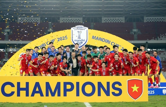 U22 Việt Nam ăn mừng chức vô địch SEA Games 33 sau chiến thắng kịch tính 3-2 trước chủ nhà Thái Lan.
