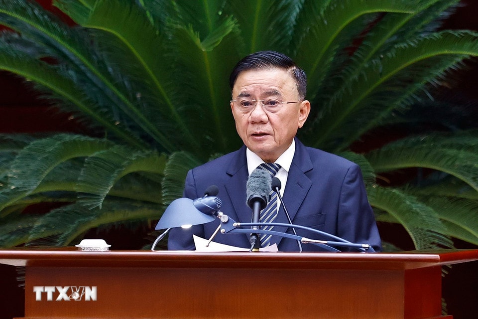 Đồng chí Trần Cẩm Tú, Uỷ viên Bộ Chính trị, Thường trực Ban Bí thư phát biểu. (Ảnh: Doãn Tấn/TTXVN)