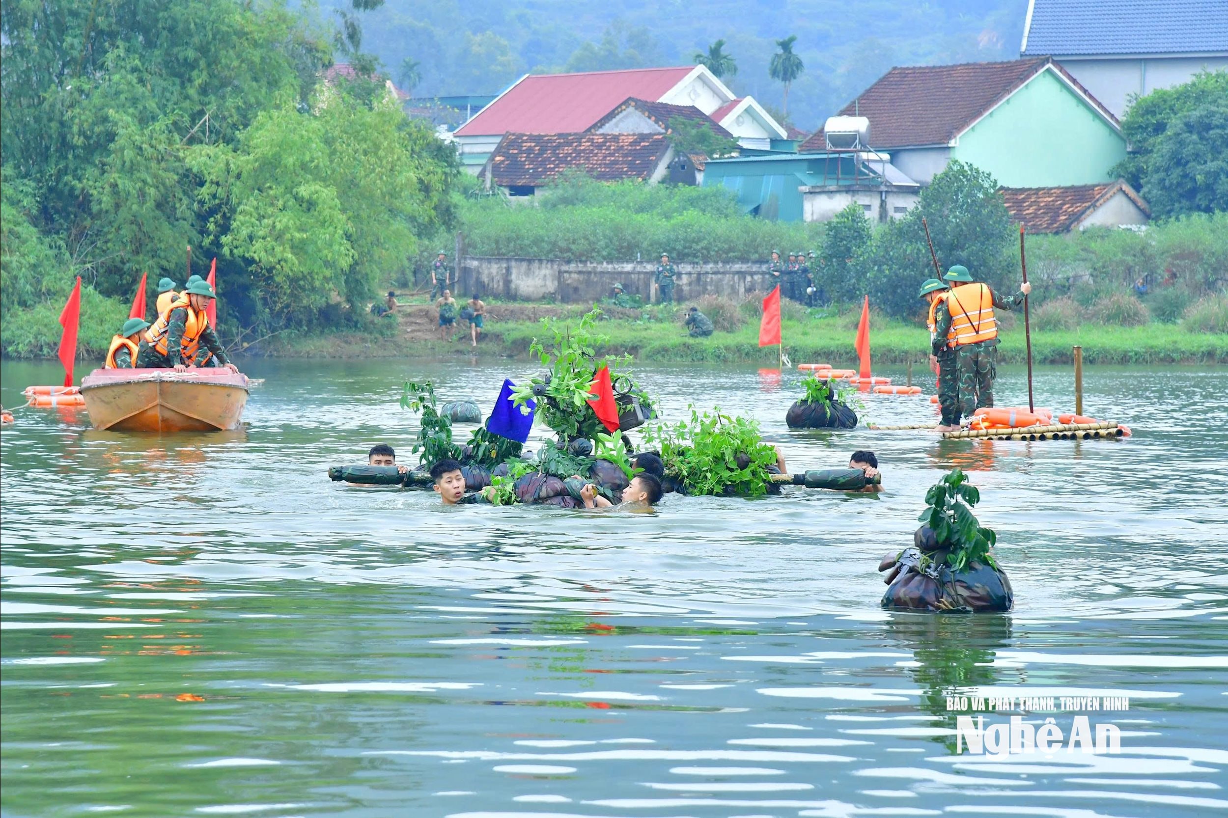 lực lượng vũ trang Ảnh Trọng Kiên 00000