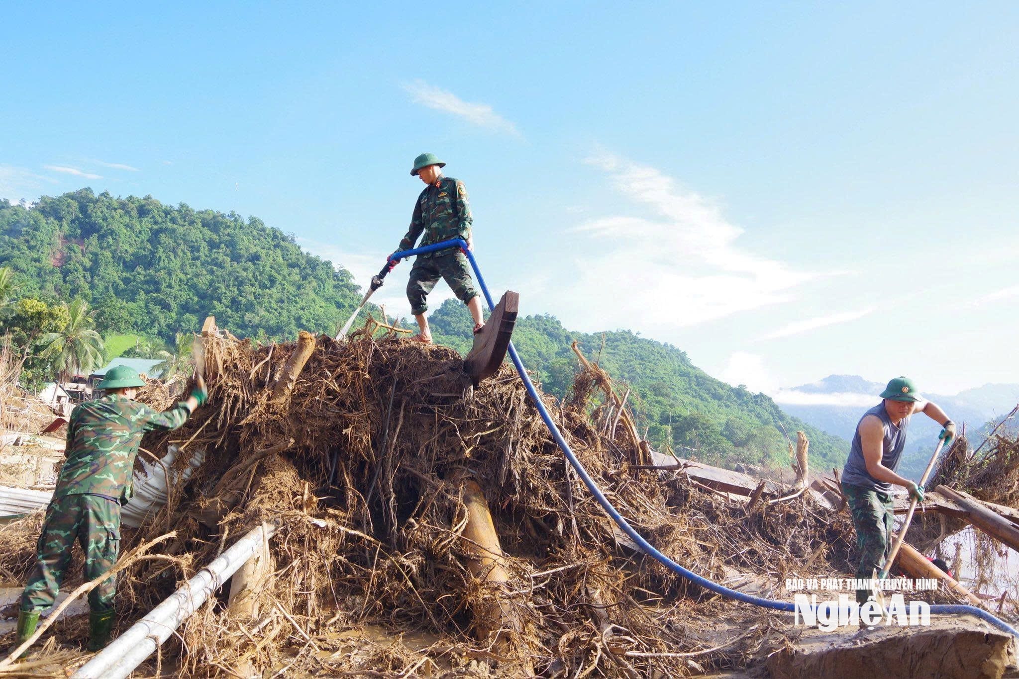 lực lượng vũ trang Ảnh Trọng Kiên 00006