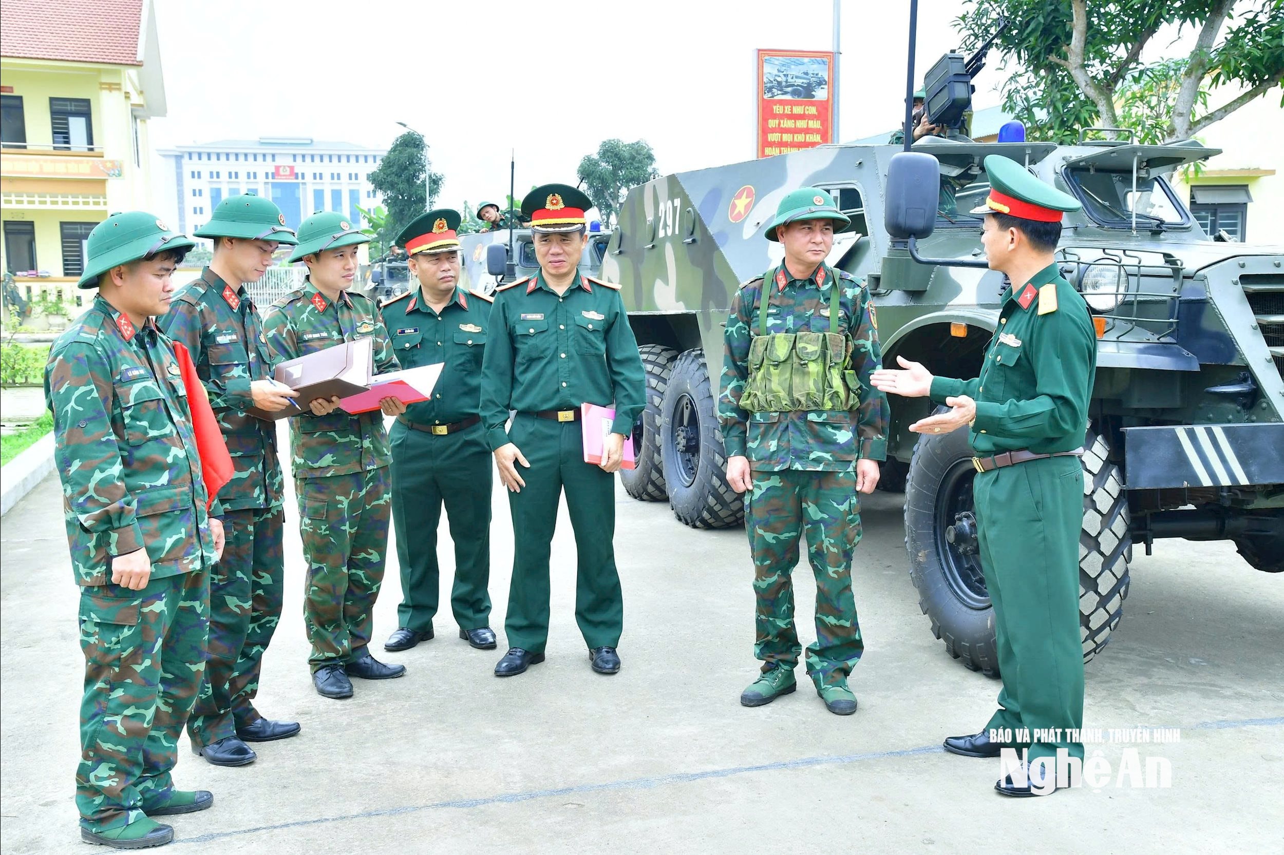 lực lượng vũ trang Ảnh Trọng Kiên 00008