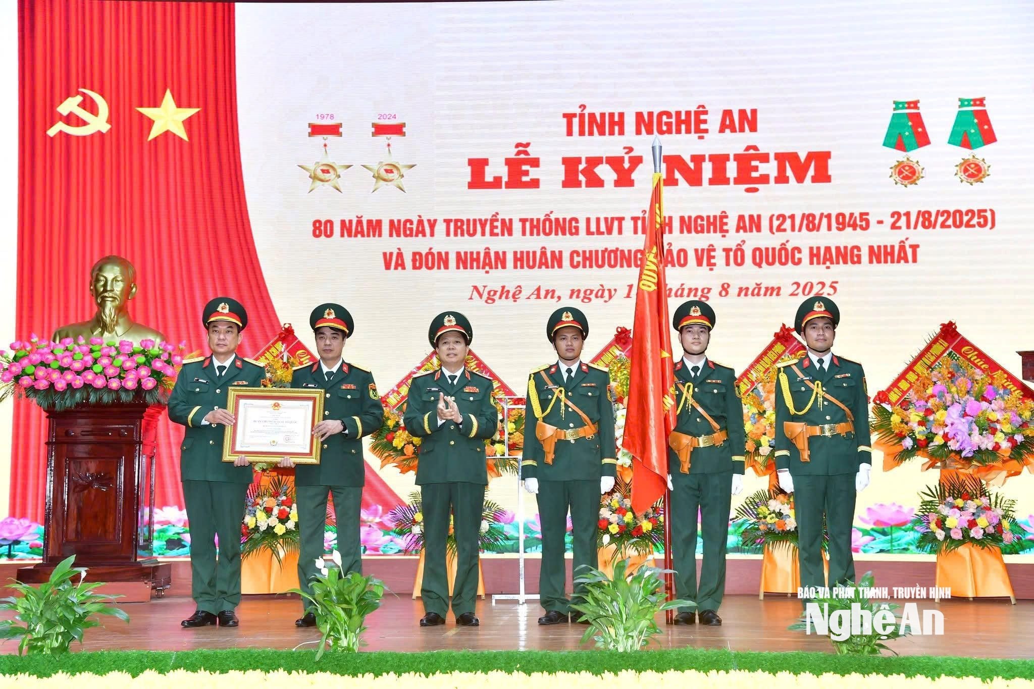 lực lượng vũ trang Ảnh Trọng Kiên 00010