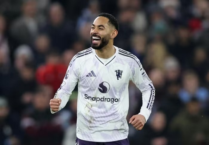 Cunha ghi bàn nhưng không đủ để giúp MU giành điểm.