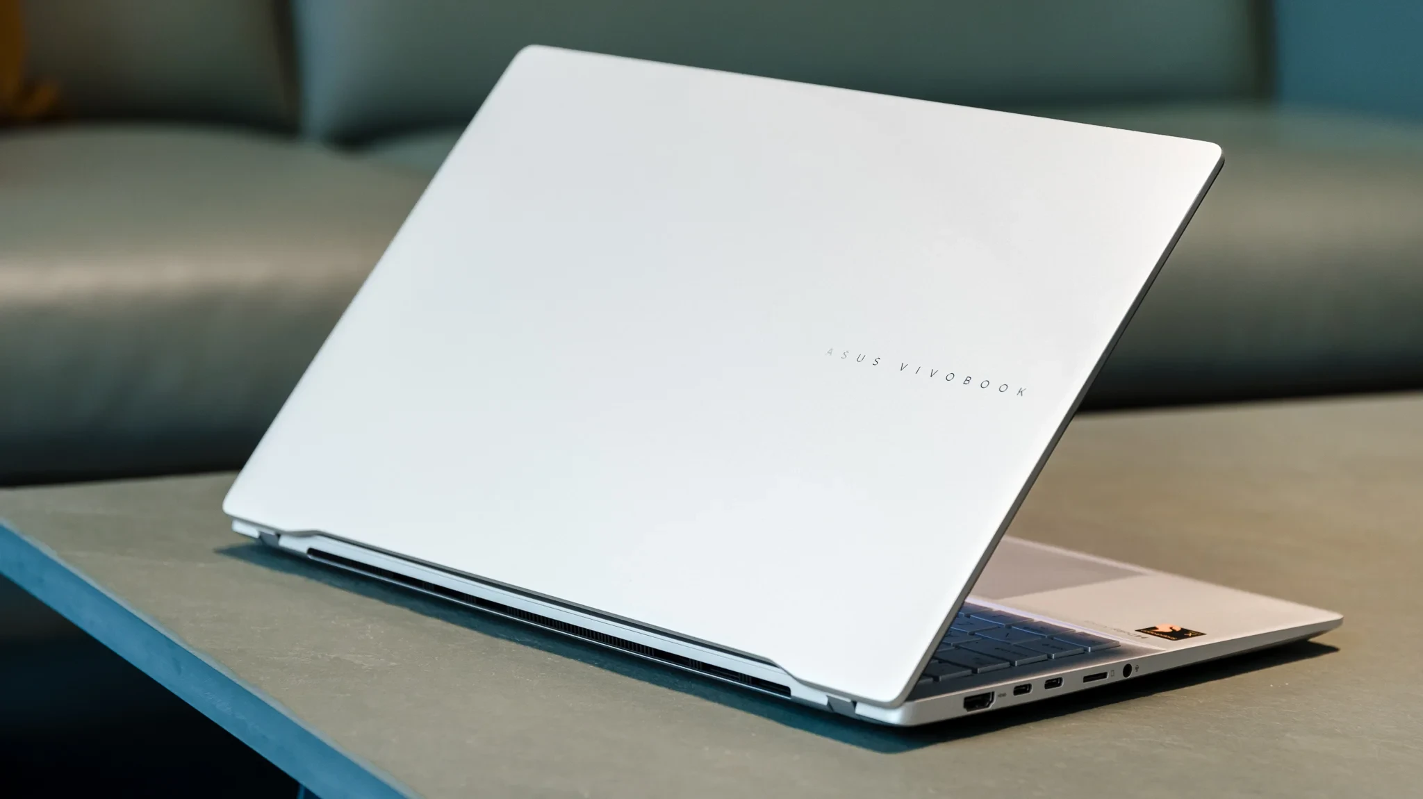 Asus Vivobook S 15 S5507 trang bị chip Snapdragon X Elite