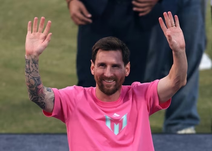 Messi kiếm bộn tiền sau chuyến thăm Ấn Độ.