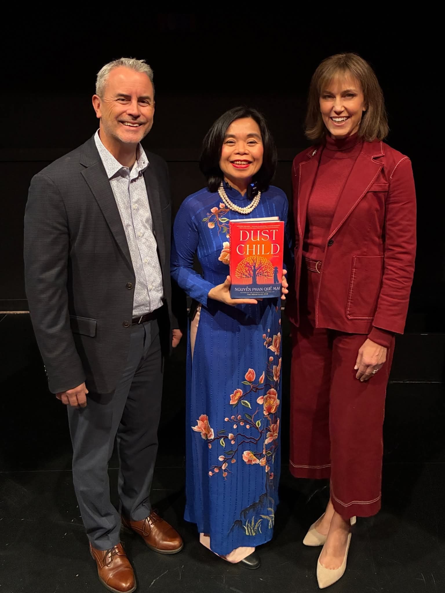 Nguyen Phan Que Mai primește Premiul