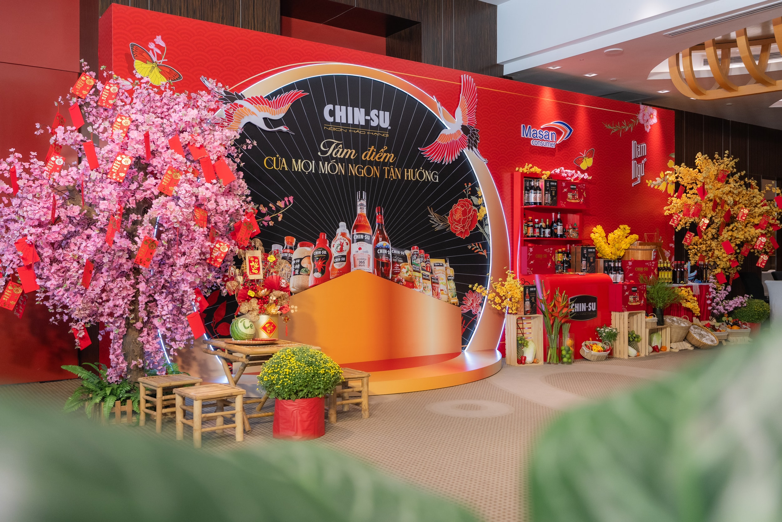 1_Masan Consumer sở hữu nhiều thương hiệu gia vị lớn và là niềm yêu thích của hàng triệu bữa ăn Việt như CHIN-SU, Nam Ngư,...