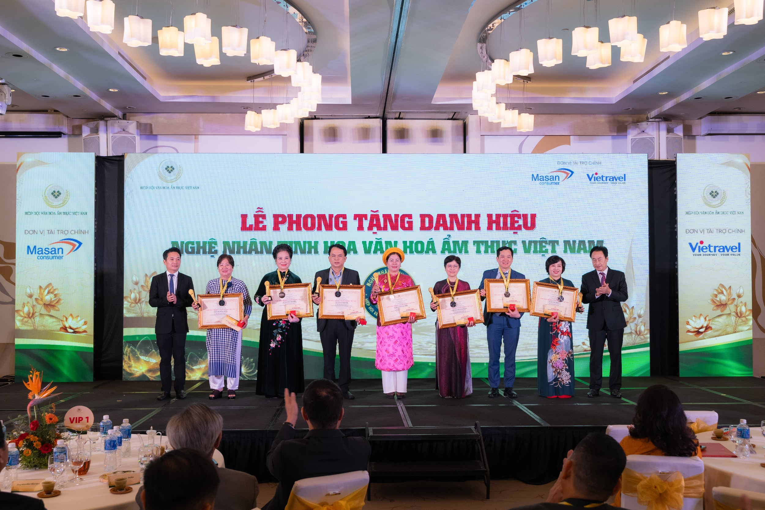 Chính thức phong tặng 06 Nghệ nhân tinh hoa Văn hóa Ẩm thực Việt Nam