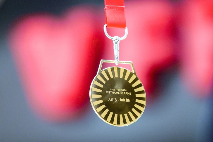 HLV Kim Sang Sik chính thức được trao HCV SEA Games