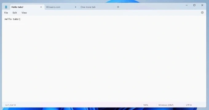 Giao diện Notepad với tính năng nhiều tab đang được sử dụng