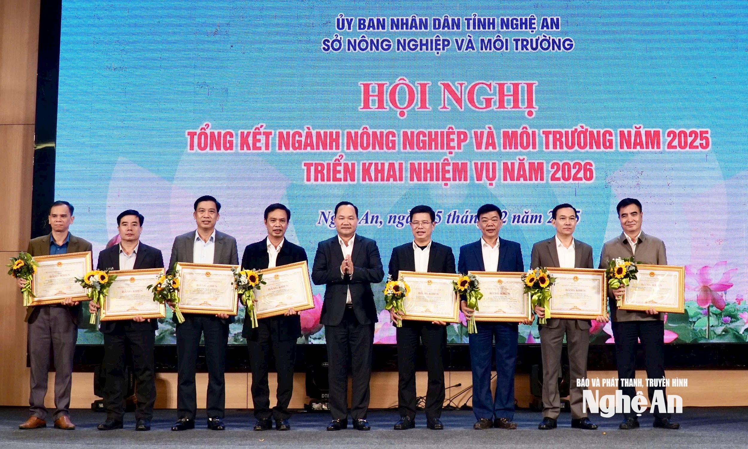 2 BKub tập thể