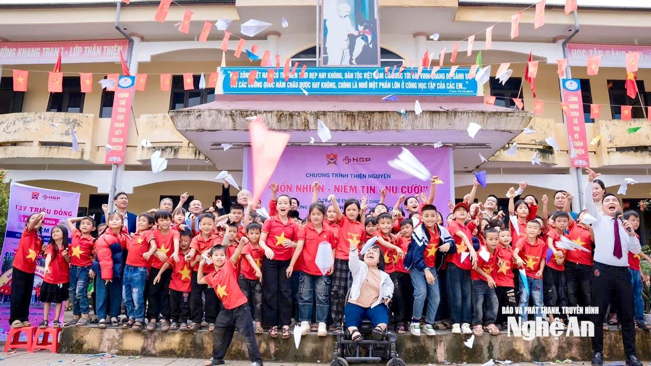 ảnh Hoàng Gia Phát Ảnh: CSCC00012